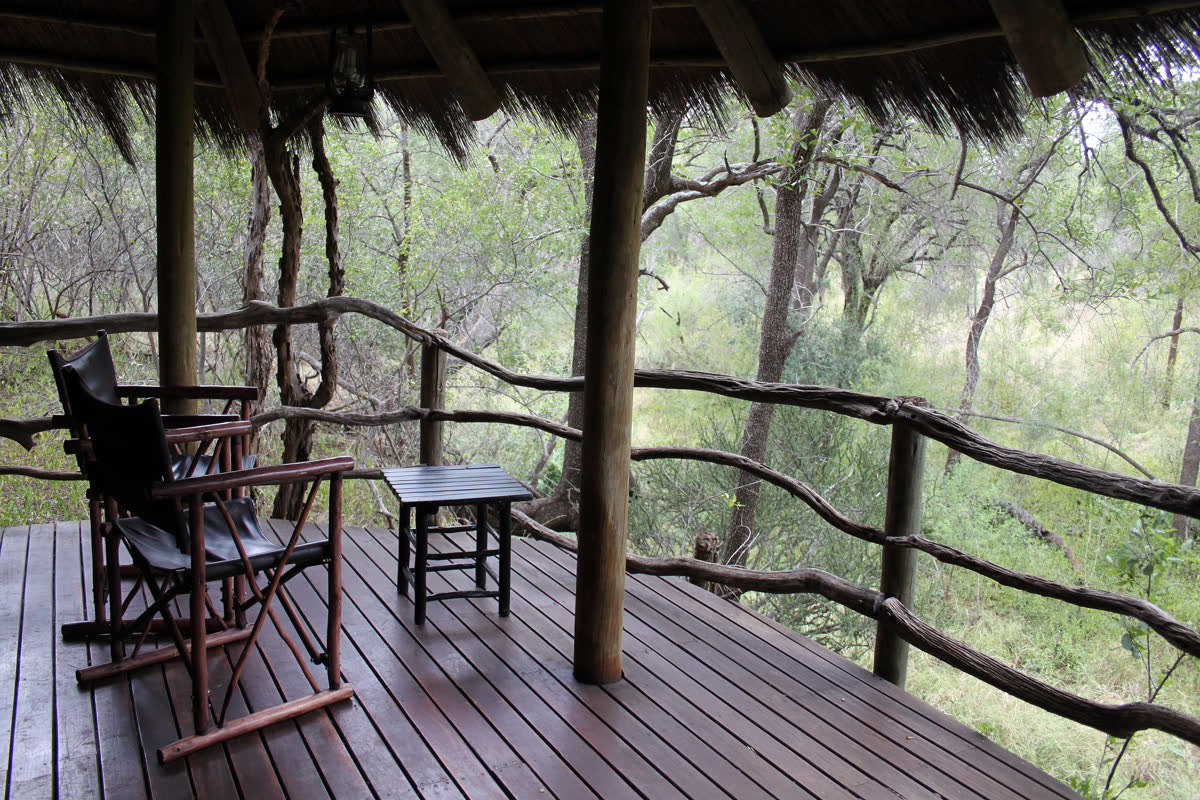 Habitación con terraza abierta al bushveld